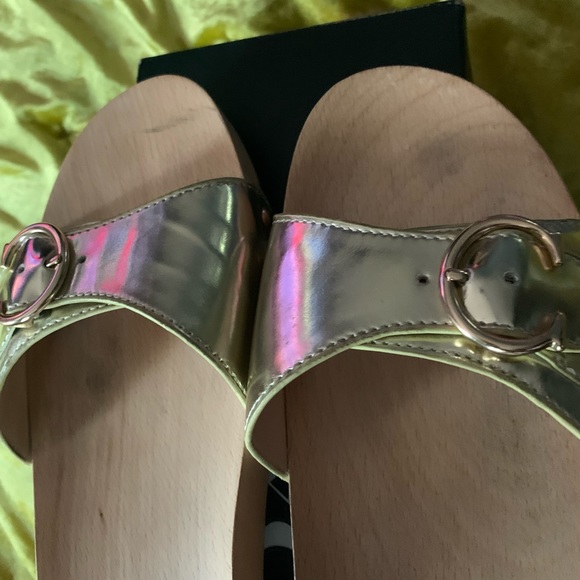 Coach metallic gold sandals - Picture 6 of 8